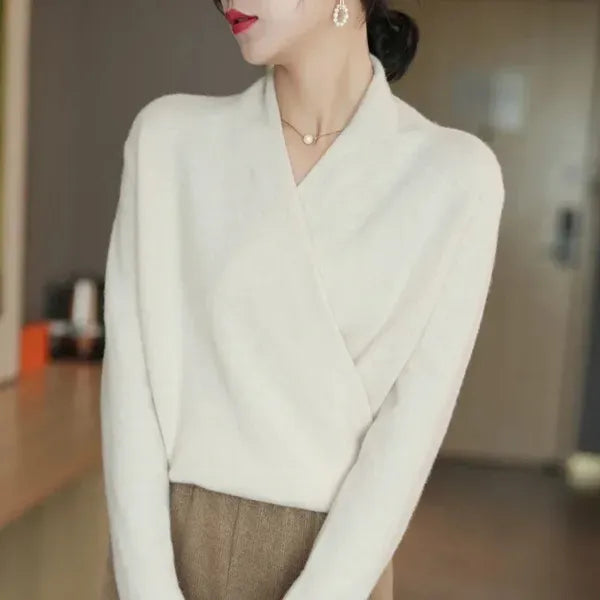 Lian 100% Wool Sweater – Soft Crossed-Bust Knit