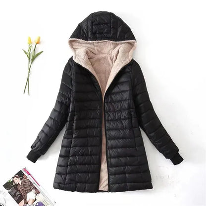 Zoe Puffer Jacket – Hooded, Water-Repellent & Cozy