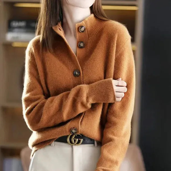 Caslen Sweater – Soft Cardigan with Oversized Buttons
