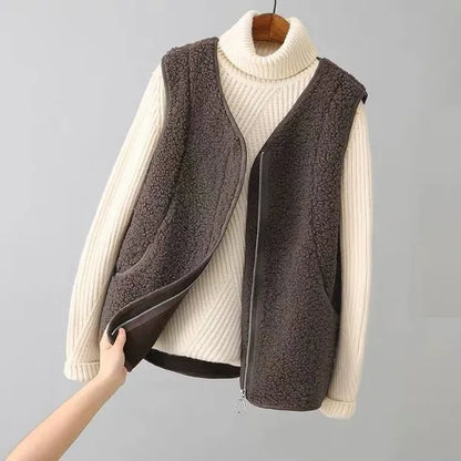 Vesna Vest – Soft Wool Zip-Up Women's Vest