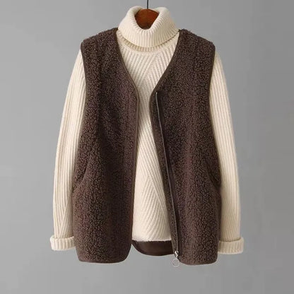 Vesna Vest – Soft Wool Zip-Up Women's Vest