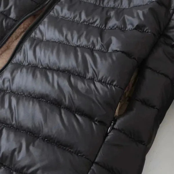 Zoe Puffer Jacket – Hooded, Water-Repellent & Cozy