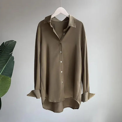 Silara Blouse – Minimalist Button-Down Top for Women