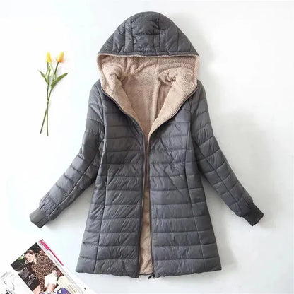 Zoe Puffer Jacket – Hooded, Water-Repellent & Cozy