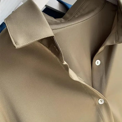 Silara Blouse – Minimalist Button-Down Top for Women