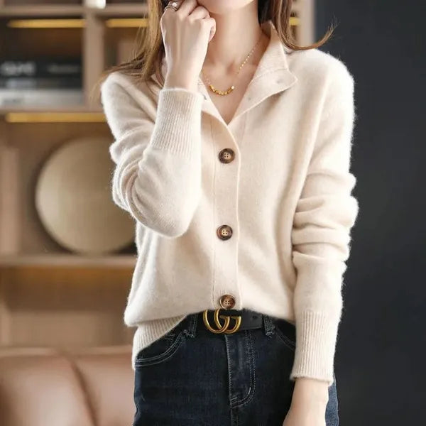 Caslen Sweater – Soft Cardigan with Oversized Buttons